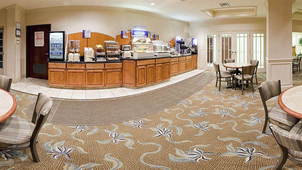 Holiday Inn Express Hotel And Suites Conroe By Ihg Esterno foto